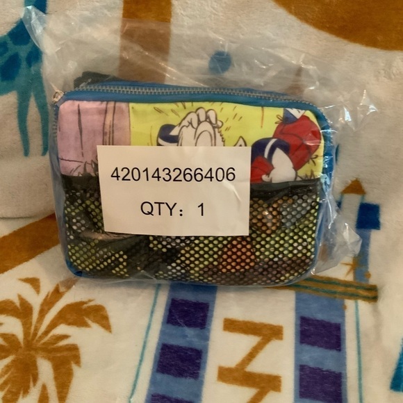 Donald Duck Hip Pack - Picture 4 of 5